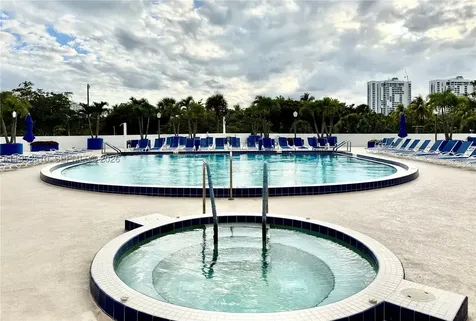 3701 N Country Club Drive Aventura FL 33180