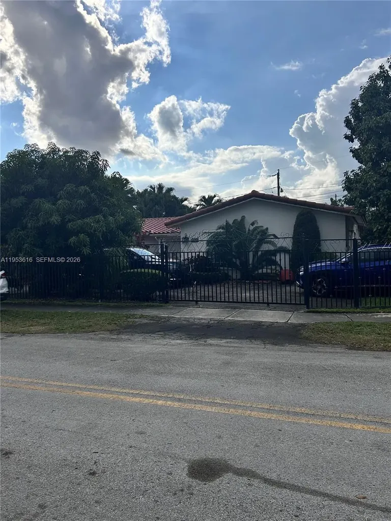 2600 SW 126th Avenue Miami FL 33175