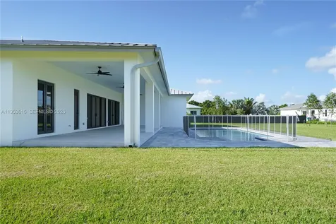 27505 SW 172nd Avenue Homestead FL 33031