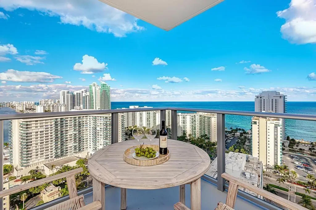 4010 S Ocean Drive Hollywood FL 33019