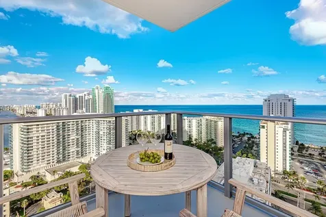 4010 S Ocean Drive Hollywood FL 33019