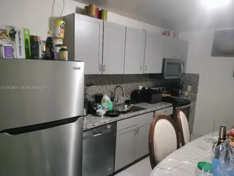 3206 SW 47th Avenue West Park FL 33023