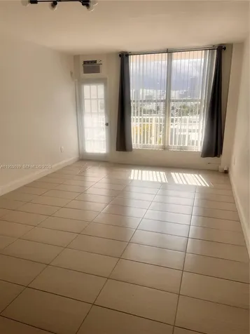 1300 Lincoln Road Miami Beach FL 33139