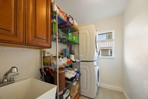 12123 NW 10th Manor Coral Springs FL 33071