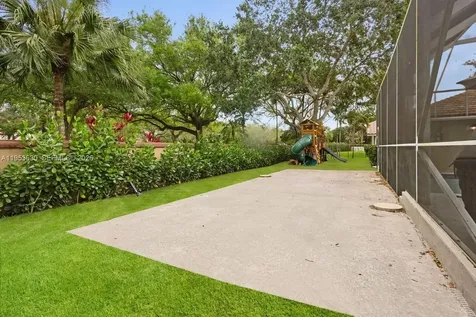 12123 NW 10th Manor Coral Springs FL 33071
