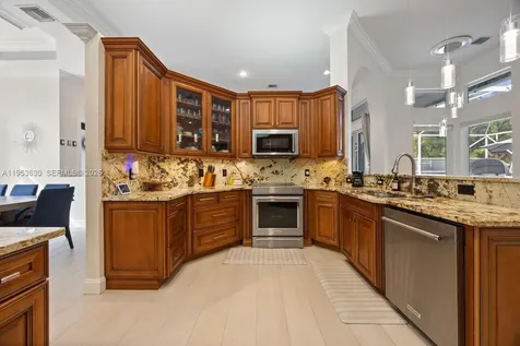 12123 NW 10th Manor Coral Springs FL 33071
