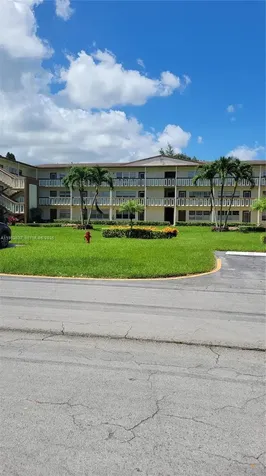 272 Mansfield G Boca Raton FL 33434
