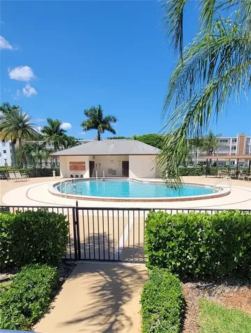 272 Mansfield G Boca Raton FL 33434