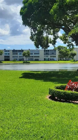 272 Mansfield G Boca Raton FL 33434