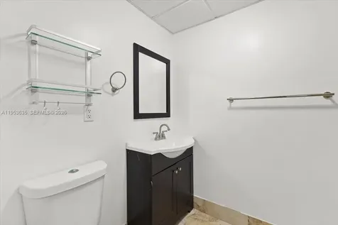 181 Wimbledon Lake Drive Plantation FL 33324