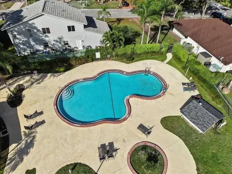 181 Wimbledon Lake Drive Plantation FL 33324