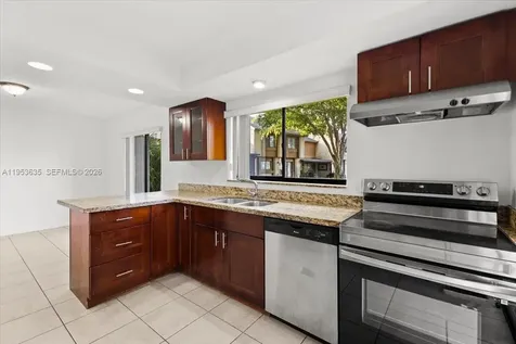 181 Wimbledon Lake Drive Plantation FL 33324