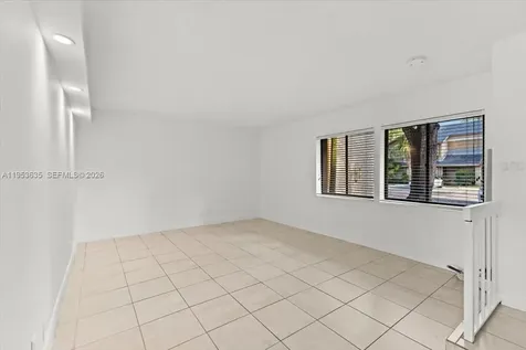 181 Wimbledon Lake Drive Plantation FL 33324