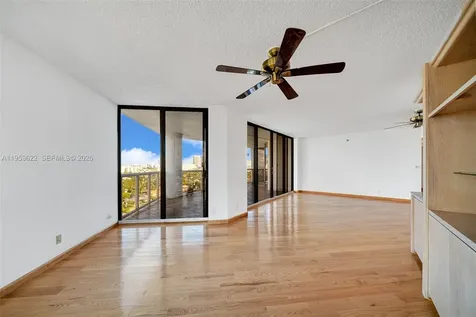 3598 NE Yacht Club Drive Aventura FL 33180