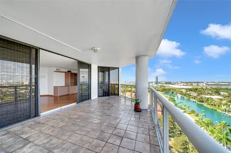 3598 NE Yacht Club Drive Aventura FL 33180