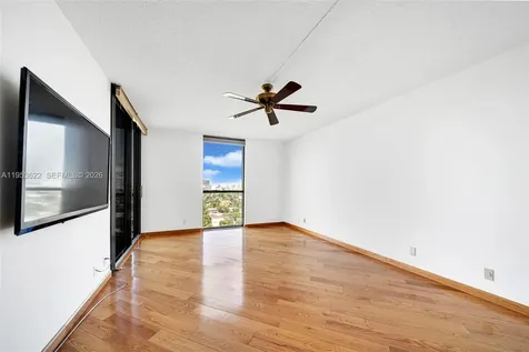 3598 NE Yacht Club Drive Aventura FL 33180