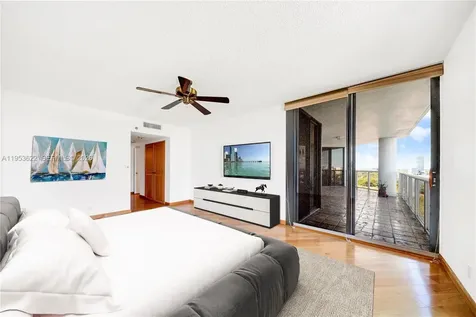 3598 NE Yacht Club Drive Aventura FL 33180
