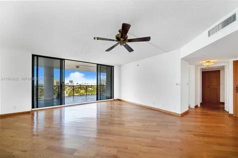3598 NE Yacht Club Drive Aventura FL 33180