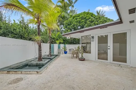 8600 SW 162nd Street Palmetto Bay FL 33157