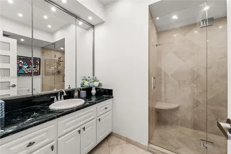 5640 Collins Avenue Miami Beach FL 33140