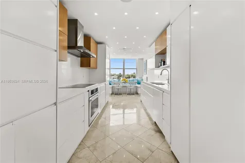 5640 Collins Avenue Miami Beach FL 33140