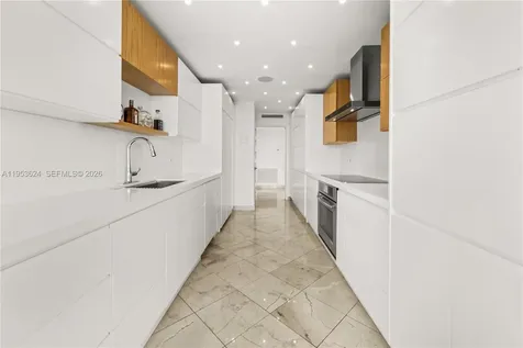 5640 Collins Avenue Miami Beach FL 33140
