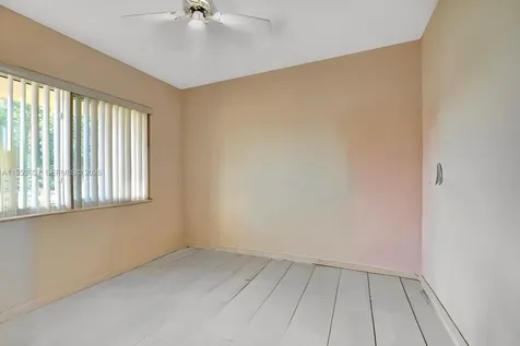 16200 NE 8th Court North Miami Beach FL 33162