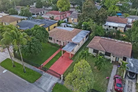 16200 NE 8th Court North Miami Beach FL 33162