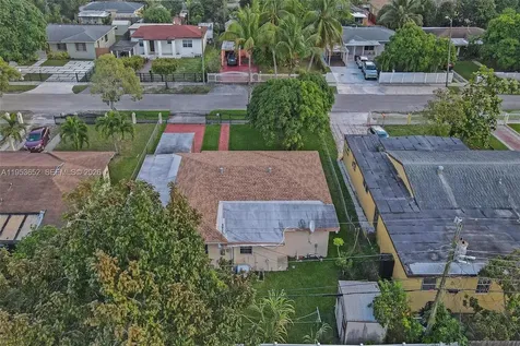 16200 NE 8th Court North Miami Beach FL 33162