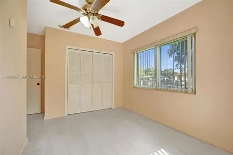 16200 NE 8th Court North Miami Beach FL 33162