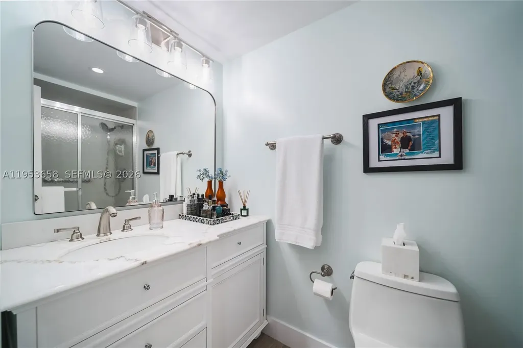 2500 NE 48th Lane Fort Lauderdale FL 33308
