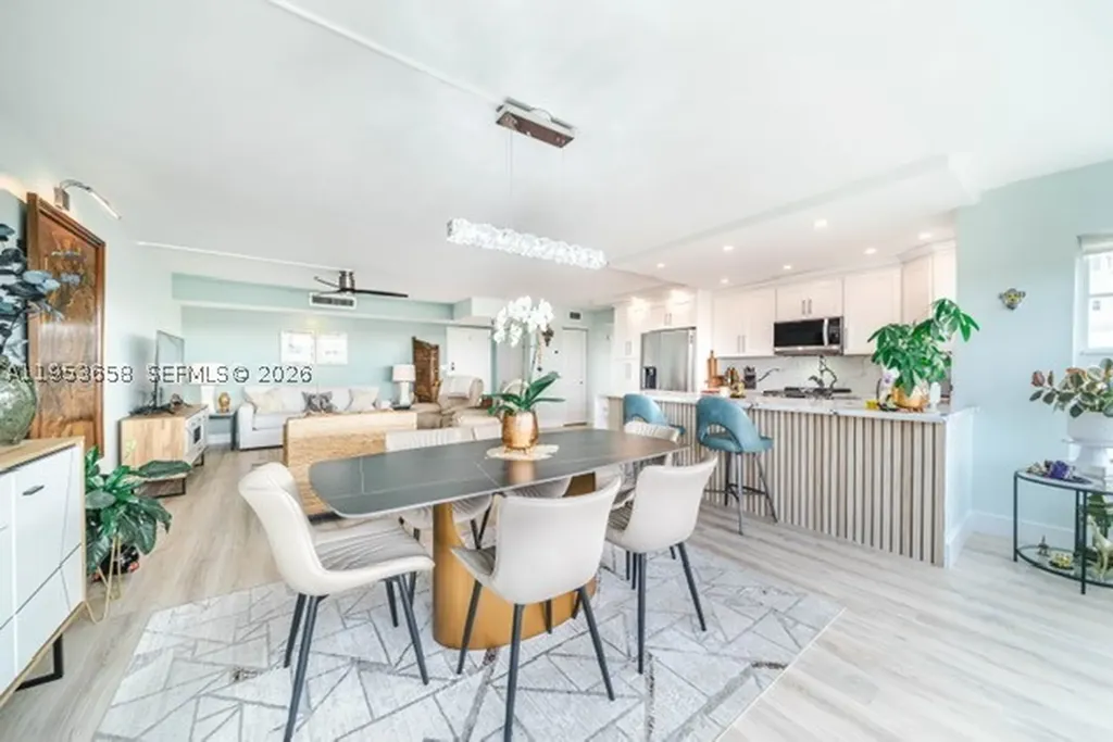 2500 NE 48th Lane Fort Lauderdale FL 33308