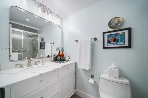 2500 NE 48th Lane Fort Lauderdale FL 33308