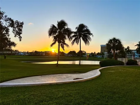 2500 NE 48th Lane Fort Lauderdale FL 33308