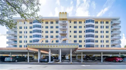 2500 NE 48th Lane Fort Lauderdale FL 33308