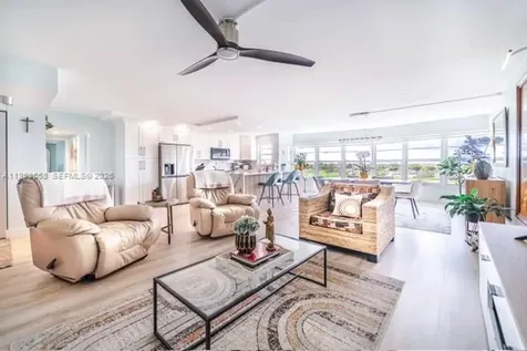 2500 NE 48th Lane Fort Lauderdale FL 33308