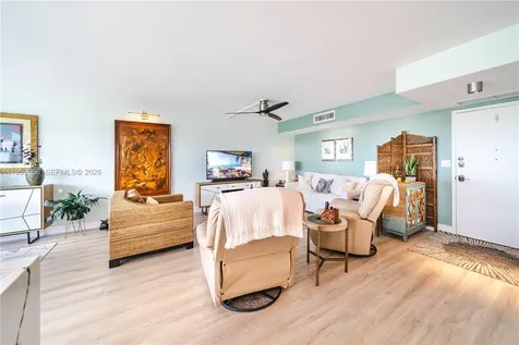 2500 NE 48th Lane Fort Lauderdale FL 33308