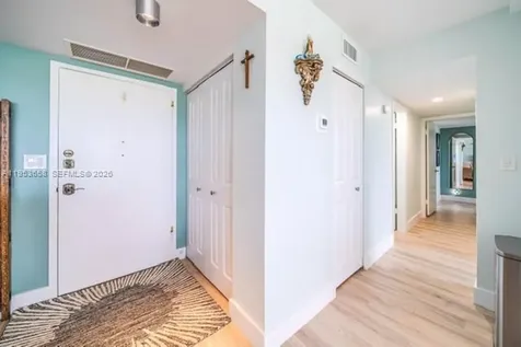 2500 NE 48th Lane Fort Lauderdale FL 33308