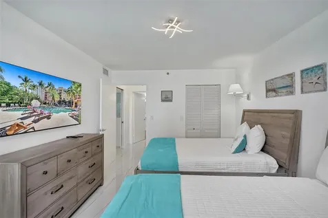 19601 E Country Club Drive Aventura FL 33180