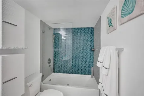 19601 E Country Club Drive Aventura FL 33180