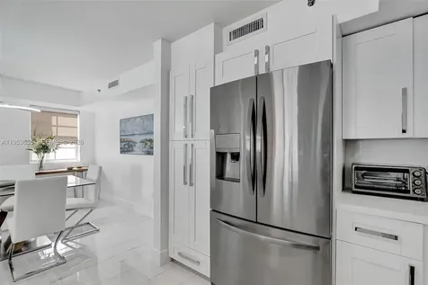 19601 E Country Club Drive Aventura FL 33180