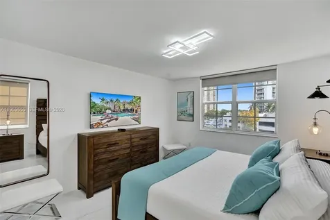 19601 E Country Club Drive Aventura FL 33180