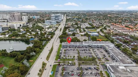 Beauty Salon Suites For Rent Now Right In Front Of Fiu Publix Shopping Miami FL 33174