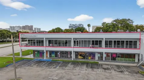 Beauty Salon Suites For Rent Now Right In Front Of Fiu Publix Shopping Miami FL 33174