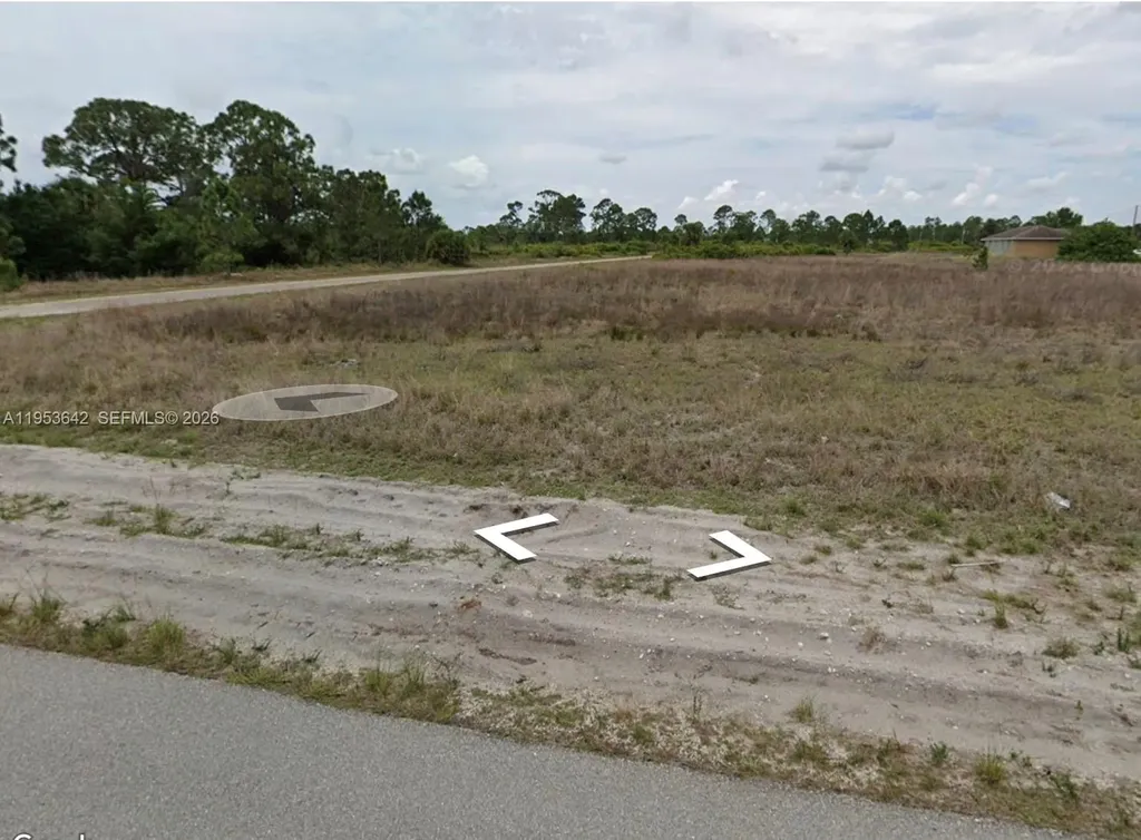 1251 Garibaldi Lehigh Acres FL 33974