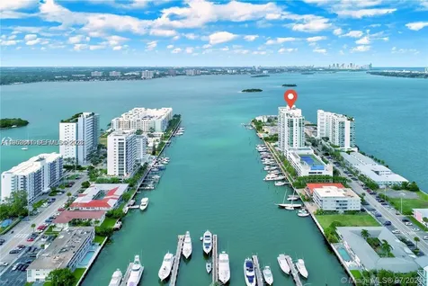 7930 East Drive North Bay Village FL 33141