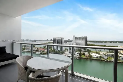 7930 East Drive North Bay Village FL 33141
