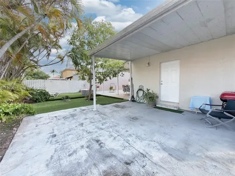 12415 NW 7th Street Miami FL 33182