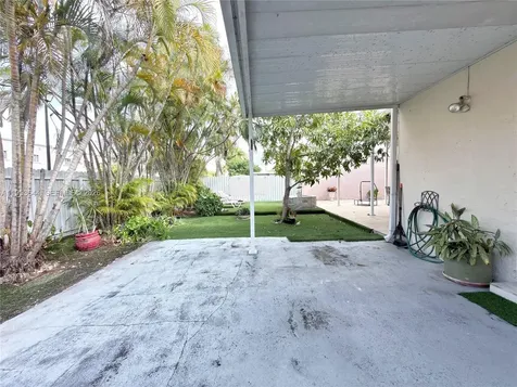 12415 NW 7th Street Miami FL 33182