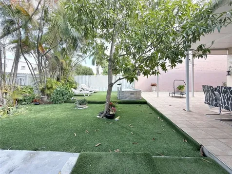 12415 NW 7th Street Miami FL 33182